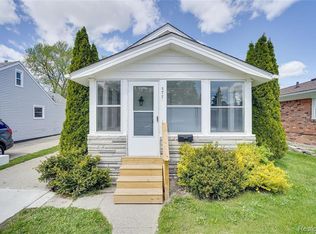577 E Brickley Ave, Hazel Park, MI