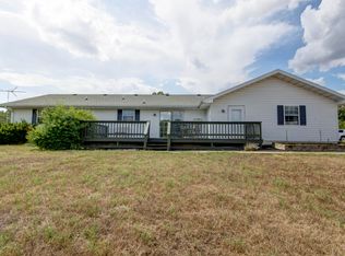 25 S Greenfield Ln, Marshfield, MO 65706