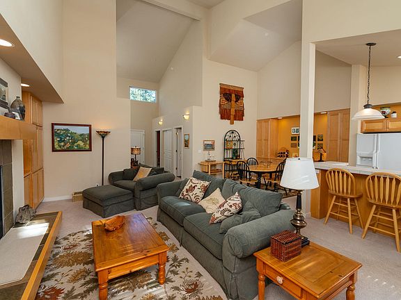 4th image of 60536 Elkai Woods Dr