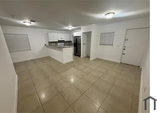 4 bed, 1100 sqft, $3,500 — Photo 4