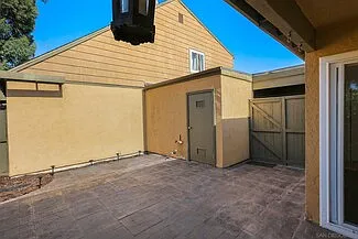 10559 Westonhill Dr — Photo 21