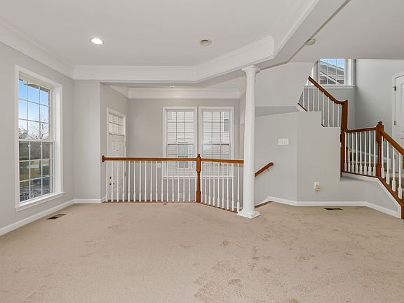 5th image of 22066 Dilworth Sq