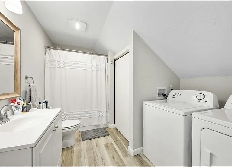 28 Villa Rd #2 — Photo 5