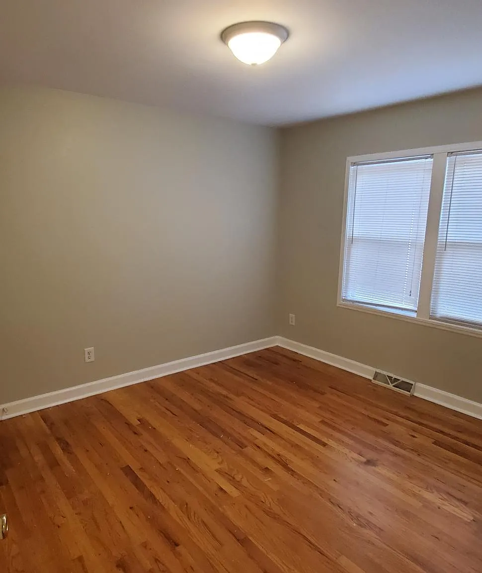 2 bed, 810 sqft, $1,400 — Photo 4
