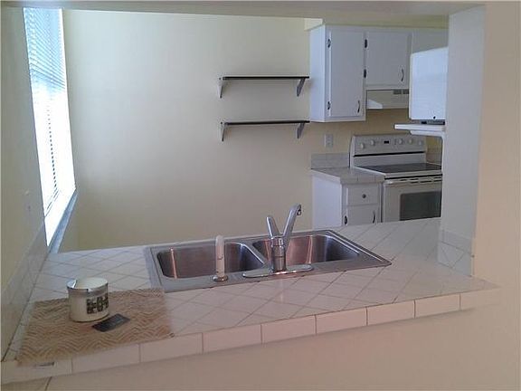 3rd image of 2455 Lindell Blvd APT 3411