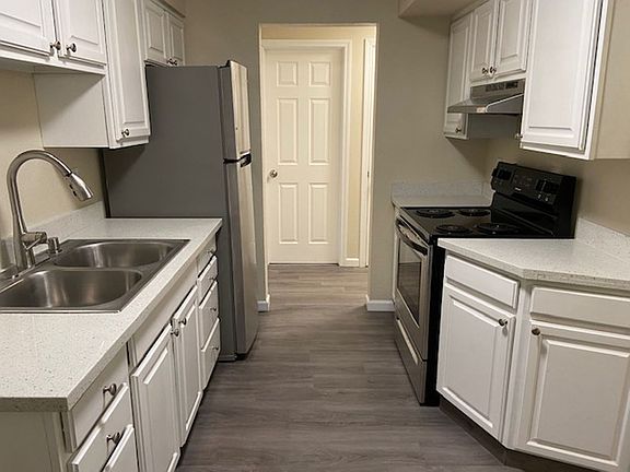 3rd image of 9714 121st St SW