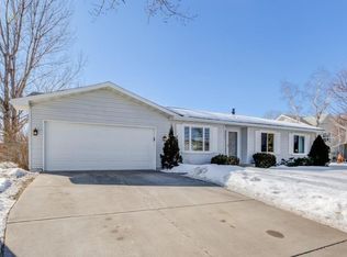7944 Grinnell Way, Lakeville, MN 55044