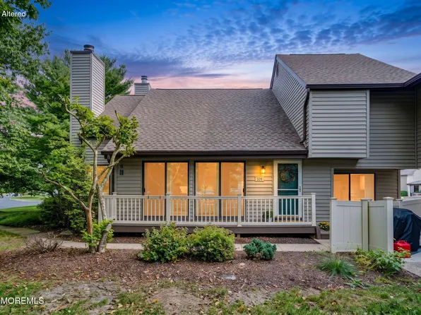 109 Cotswold Circle #213, Ocean Twp, NJ 07712