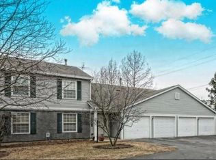 620 Mallard Ct APT C2, Bartlett, IL 60103