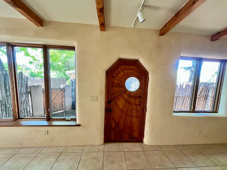 818 W Manhattan Ave #B — Photo 3