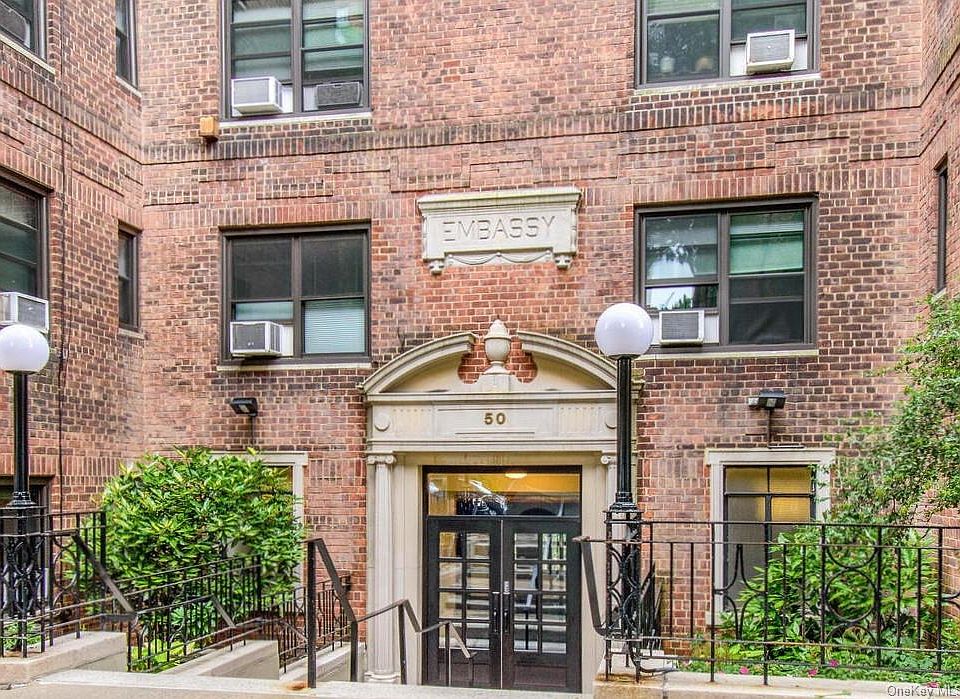 1st image of 50 Park Ter E #8CD