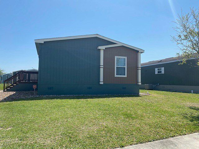 1st image of 920 Century Plaza Dr #689