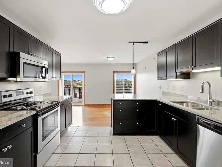 443 Millwood Ave #3 — Photo 5