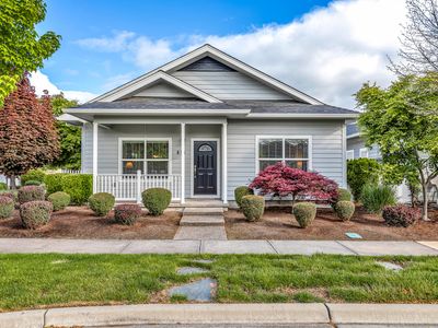 684 Golden Peak Dr, Central Pt, OR, 97502
