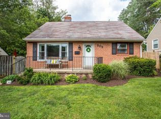 909 Robin Rd, Silver Spring, MD 20901