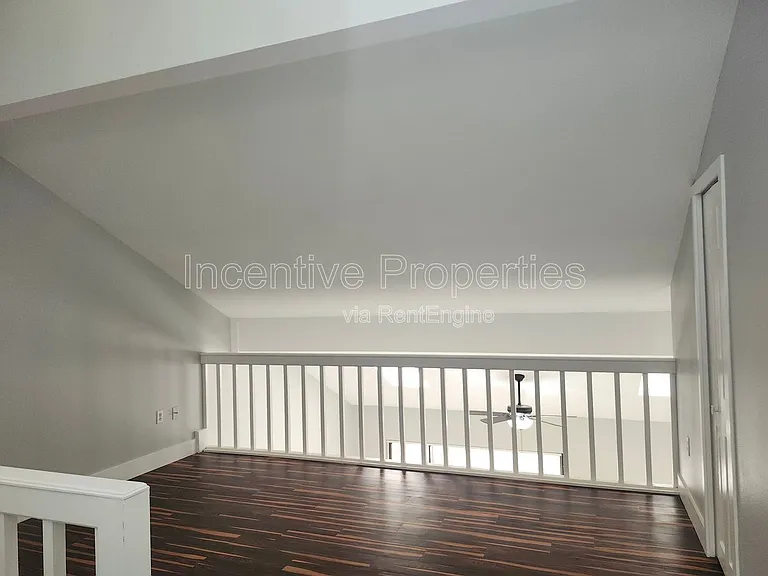 310 Mayfair Pl SW — Photo 11