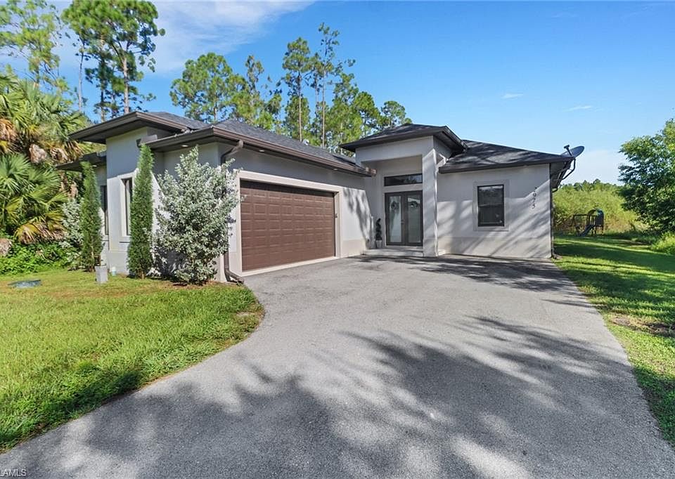 1st image of 2975 66th Ave NE