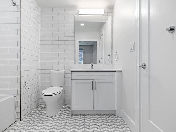 3rd image of 305 Border St #302B