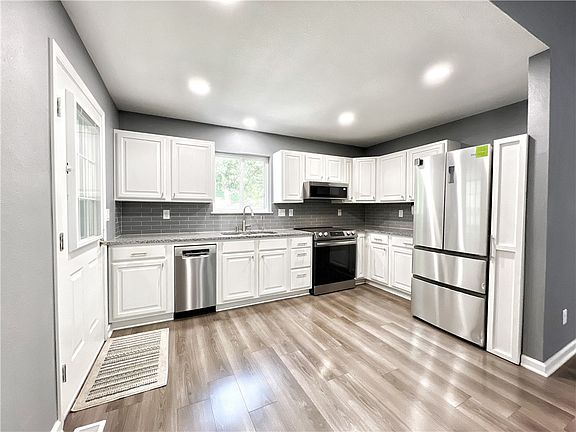 2nd image of 21 Grisham Cir