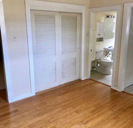 3rd image of 1165 Eagle St #1165