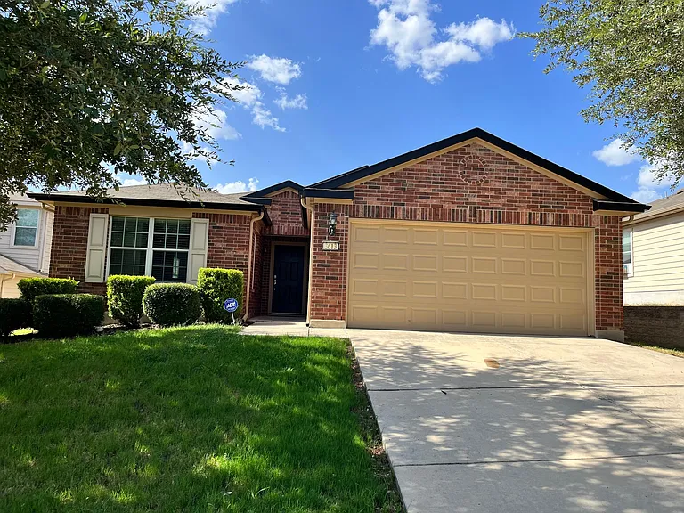 3613 Storm Rdg — Photo 1