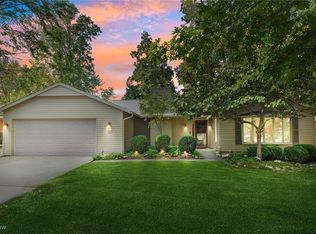 8746 Barton Dr, Strongsville, OH 44149