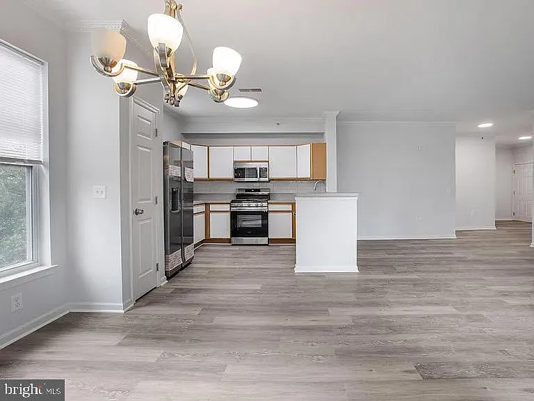 1301 Karen Blvd #401 — Photo 7