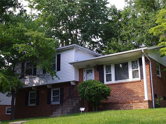 2nd image of 2415 Kersey St