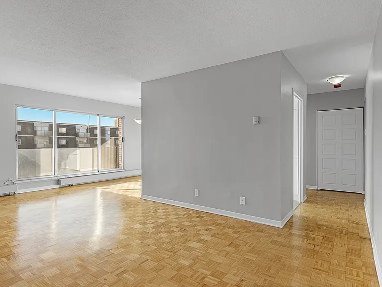 810 Canterbury Ave — Photo 62