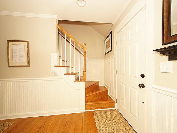 5th image of 312 Wild Horse Ln