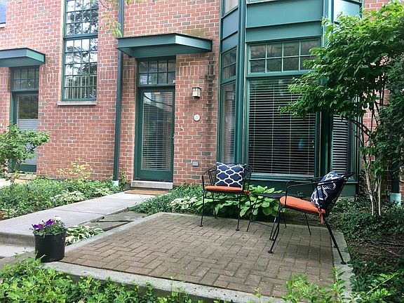 2nd image of 101 N Euclid Ave APT 27