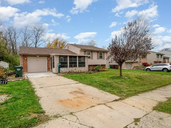 3217 New Year Dr, Cincinnati, OH 45251