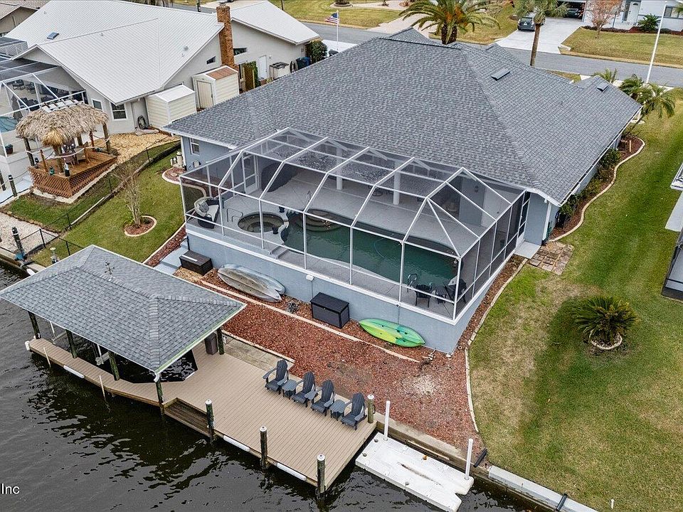 1st image of 20 CLOVERDALE Court N