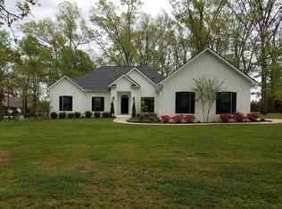 525 Squire Jones Rd, Bell Buckle, TN 37020