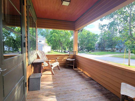 2nd image of 1532 Kellogg Ave