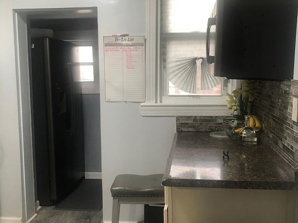 1st image of 7117 Woolston Ave #7117