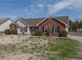 207 Mallow Dr, Christiana, TN 37037