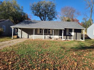 11414 W 70th Ter, Shawnee, KS 66203