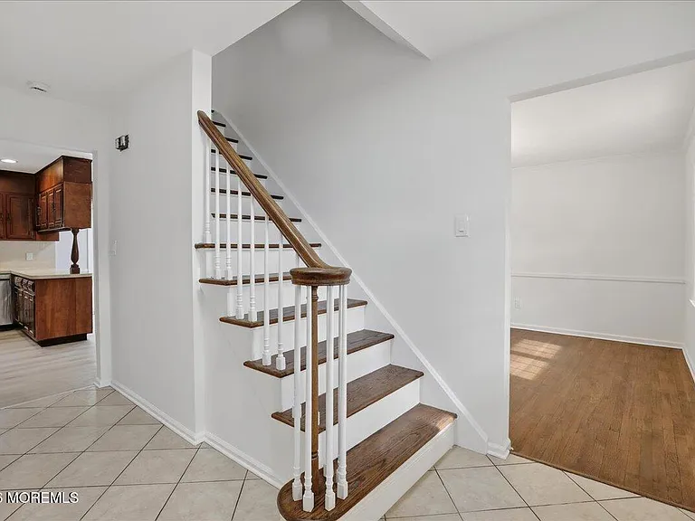 15 Harbor Ct — Photo 9
