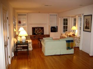 140 Pennywise Path, Edgartown, MA 02539