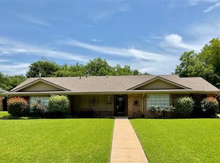 1410 Yarborough Dr, Sherman, TX 75092