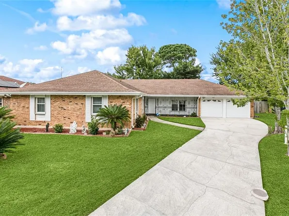 7631 Springlake Dr, New Orleans, LA 70126