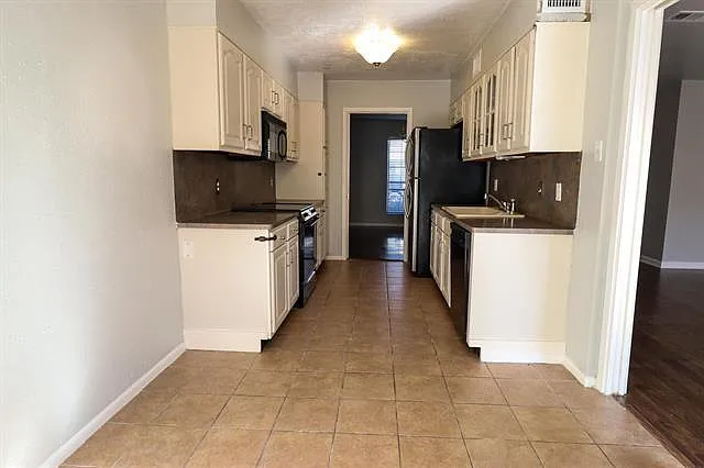 5725 Townhouse Ln — Photo 6