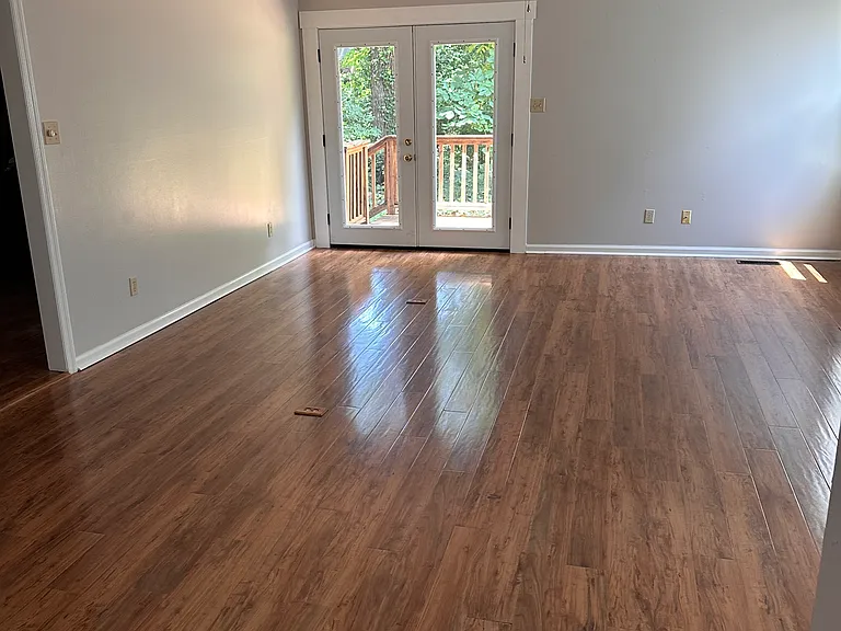 509 Carrsbrook Rd SE — Photo 3