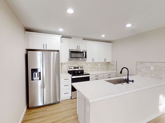 5th image of 5484 Dorothy Dr