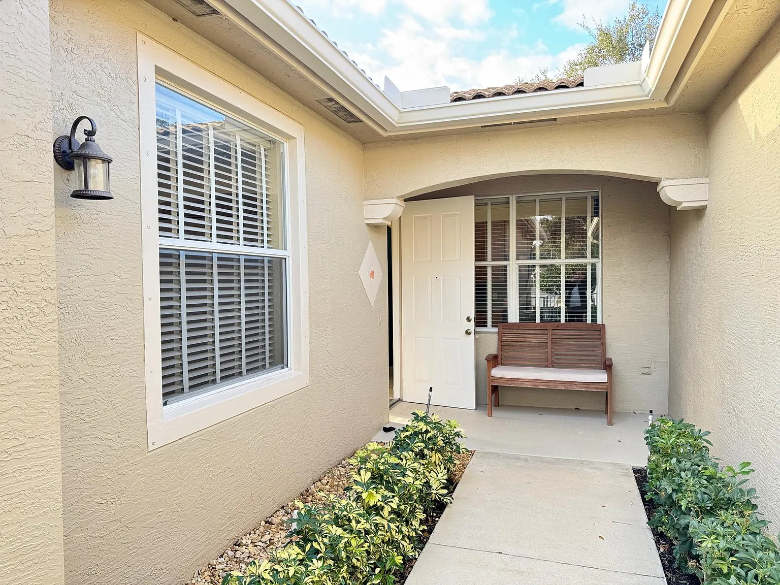 8654 Lineyard Cay — Photo 3