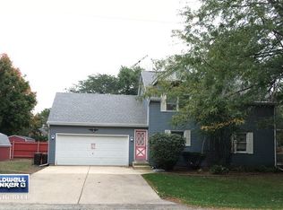630 E McKinley St, Hinckley, IL 60520