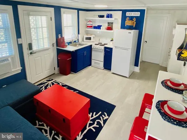 205 5th St Unit 40, Ocean City, MD 21842