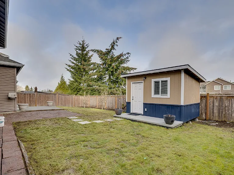 6720 Marshall Ave SE — Photo 2