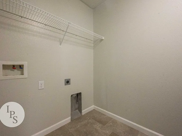 3611 Lansing Ave — Photo 20